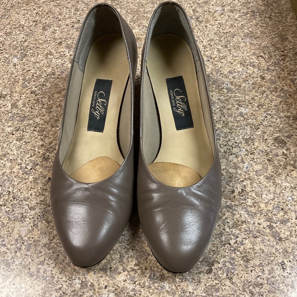 Selby Shoes - Vintage Shelby Pump Heels